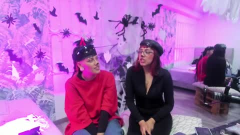 Sofa  online show from 10.31.25