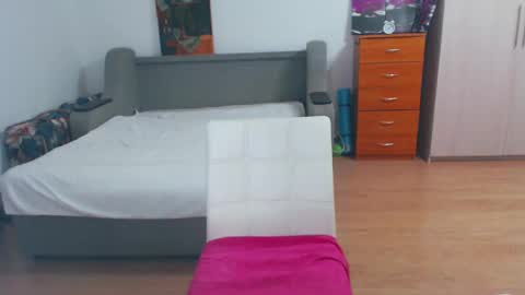 cute_jes online show from 03.01.25