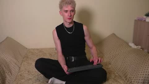 Snapshot of cute_joni chatting on 05.27.26 ToniDaniel online show from 05.27.26