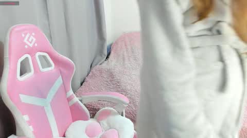 Snapshot of cute_kate0 chatting on 10.28.25 cute_kate0 online show from 10.28.25