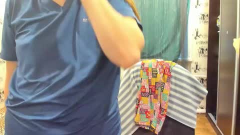 cute_kate0 online show from 12.22.25