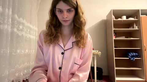cute_kitte online show from 01.13.25