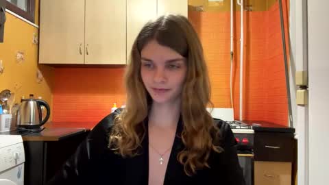 cute_kitte online show from 01.27.25