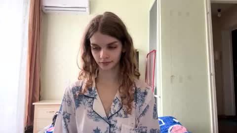 cute_kitte online show from 11.18.25