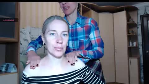 cute_lion_ online show from 11.02.25