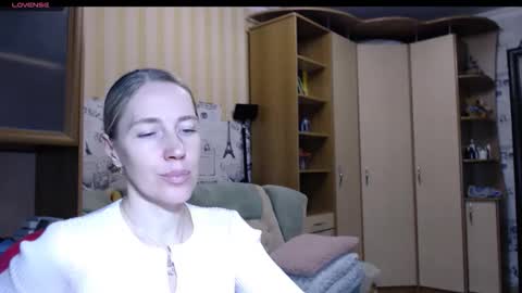 cute_lion_ online show from 11.28.25