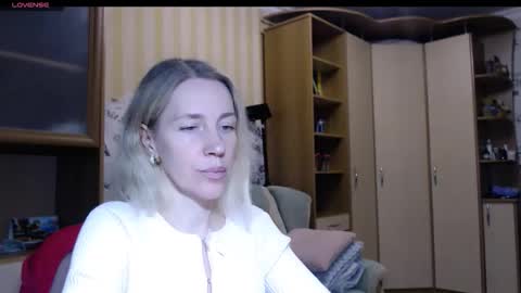 cute_lion_ online show from 12.15.25