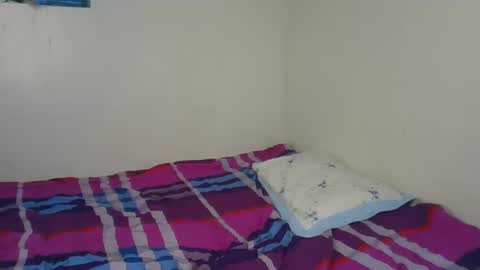 cute messy online show from 02.22.26