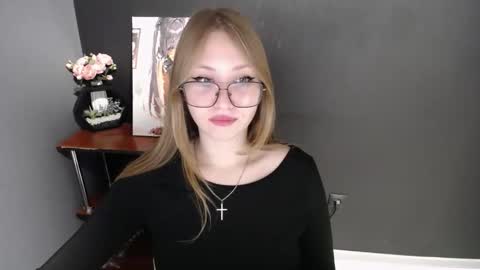 Veronica online show from 12.17.25