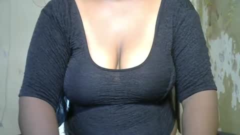 Snapshot of cute_payalji chatting on 05.25.26 alia online show from 05.25.26
