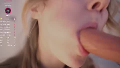 Snapshot of cute_pie_an chatting on 02.19.25 AN online show from 02.19.25