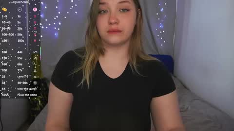 Snapshot of cute_sharloti chatting on 05.25.26 Sasha online show from 05.25.26