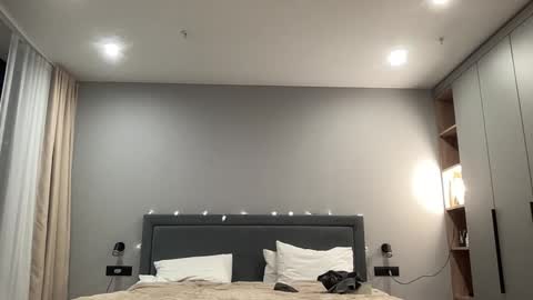 cute_skywalker online show from 12.22.25