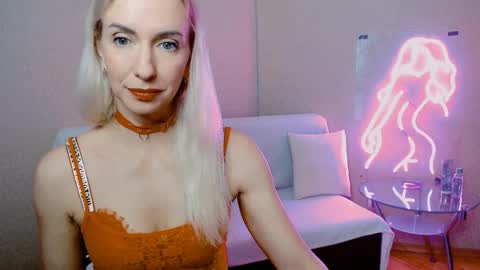 cute_smile_shy online show from 12.04.25