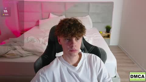 Thomas -  online show from 02.01.25