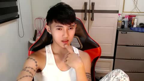 Snapshot of cuteasiancock98 chatting on 05.20.26 Steph online show from 05.20.26