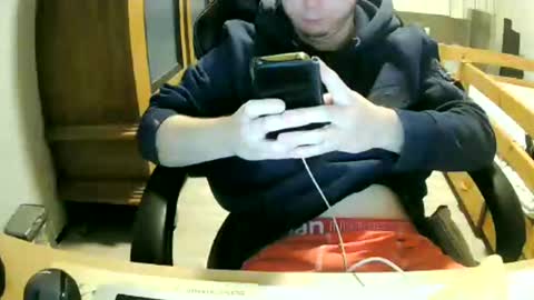 Cuteboy090 online show from 11.23.25