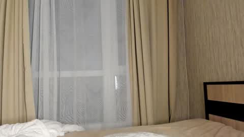 Snapshot of cutebuttslutty chatting on 01.01.25 cutebuttslutty online show from 01.01.25