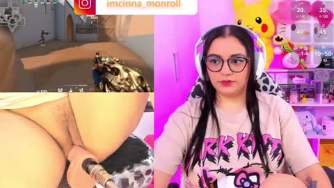 Snapshot of cutecinamonroll chatting on 12.20.24 Cinna independent model online show from 12.20.24