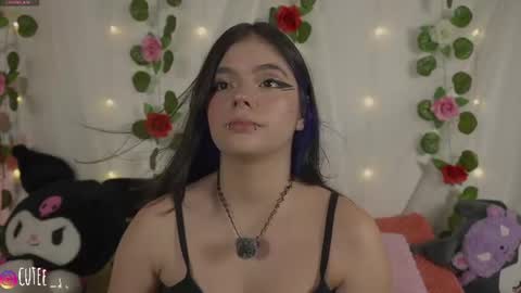 Snapshot of cutee_andrea chatting on 07.19.26 Andrea 3 online show from 07.19.26