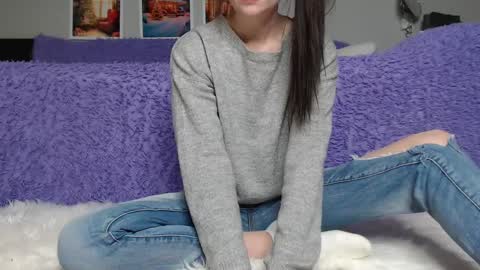 Snapshot of cuteemouse chatting on 12.13.24 Anna online show from 12.13.24