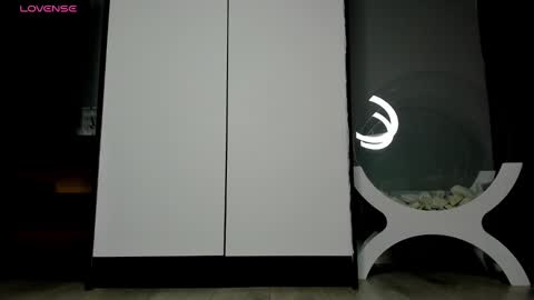 Snapshot of cuteemouse chatting on 02.15.25 Anna online show from 02.15.25