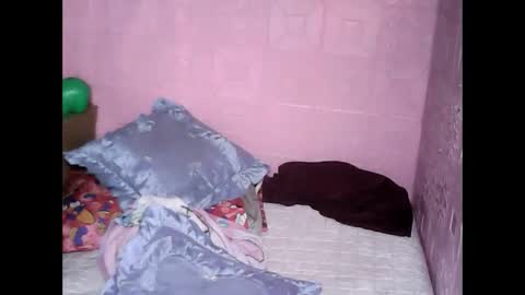 Snapshot of cutehornymom chatting on 09.20.25 cutehornymom online show from 09.20.25