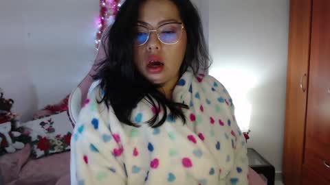 Snapshot of cutejess45 chatting on 12.11.24 tell me jess   online show from 12.11.24