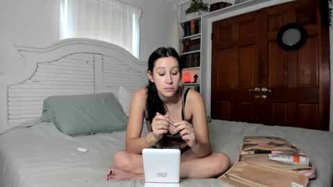 Snapshot of cutelittlemama0418 chatting on 09.30.25 Cutelittlemama0418 Lola online show from 09.30.25