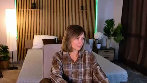 Snapshot of cutemirage chatting on 05.26.26 cutemirage online show from 05.26.26