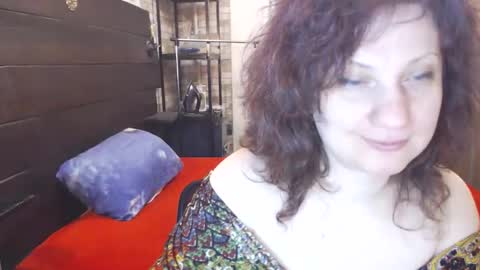 Snapshot of cutemoan chatting on 02.12.26 Rita online show from 02.12.26