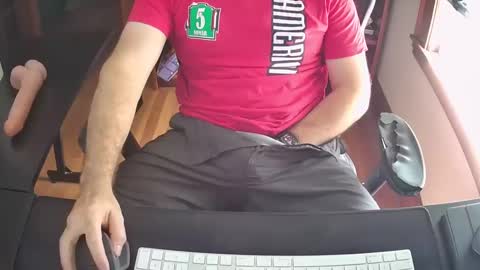 Snapshot of cutenerd15 chatting on 09.30.25 cutenerd15 online show from 09.30.25