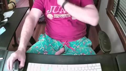 Snapshot of cutenerd15 chatting on 10.12.25 cutenerd15 online show from 10.12.25