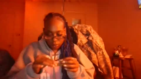 mary mack online show from 02.19.25