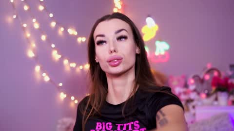 Snapshot of cutesmilebaby chatting on 01.19.25 Rita4u online show from 01.19.25