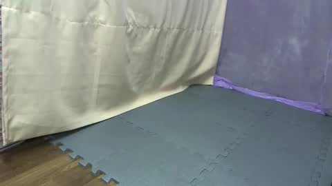 cutetinyasian143_ online show from 10.13.25