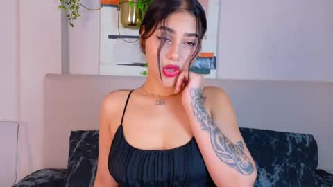Snapshot of cutewofy chatting on 05.06.26 cutewofy online show from 05.06.26