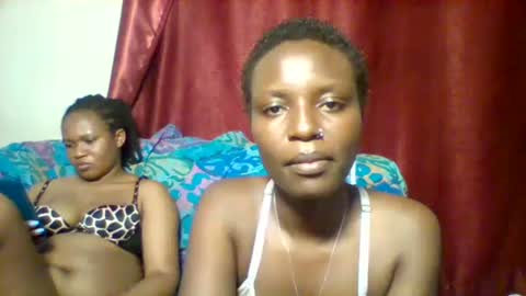 Snapshot of cutey_lunar chatting on 01.23.25 cutey_lunar online show from 01.23.25