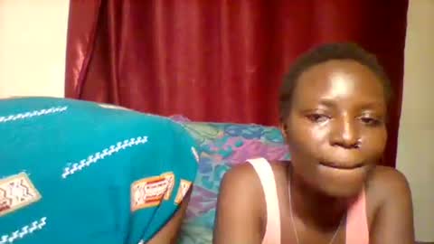 Snapshot of cutey_lunar chatting on 01.26.25 cutey_lunar online show from 01.26.25