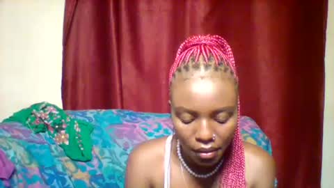 Snapshot of cutey_lunar chatting on 01.30.25 cutey_lunar online show from 01.30.25