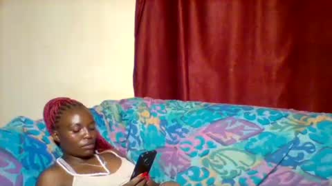 Snapshot of cutey_lunar chatting on 01.30.25 cutey_lunar online show from 01.30.25