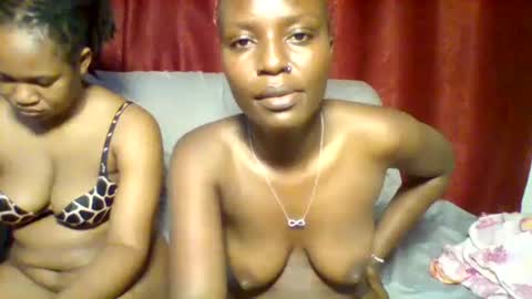 Snapshot of cutey_lunar chatting on 02.04.25 cutey_lunar online show from 02.04.25