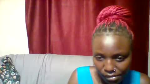 Snapshot of cutey_lunar chatting on 02.12.25 cutey_lunar online show from 02.12.25