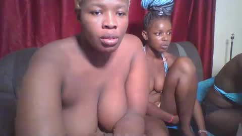 Snapshot of cutey_mellanin chatting on 01.27.25 cutey_mellanin online show from 01.27.25