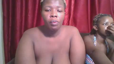 Snapshot of cutey_mellanin chatting on 02.21.25 cutey_mellanin online show from 02.21.25