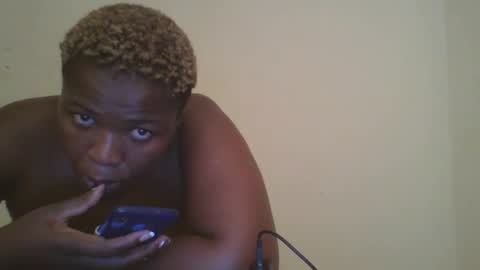 Snapshot of cutey_mellanin chatting on 03.03.25 cutey_mellanin online show from 03.03.25