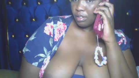 Snapshot of cutey_mellanin chatting on 09.29.25 cutey_mellanin online show from 09.29.25