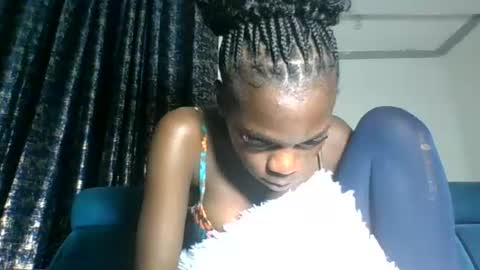 Snapshot of cutie_plush chatting on 07.28.26 cutieplush online show from 07.28.26