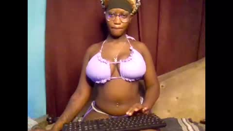 Snapshot of cutie_pumpkin_ chatting on 04.20.26 CUTIE online show from 04.20.26