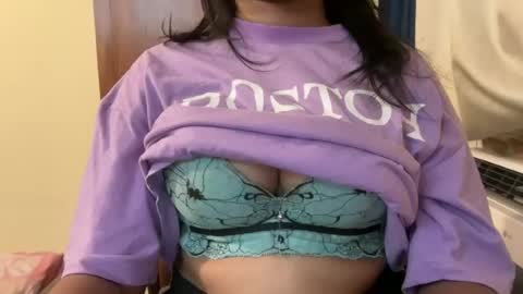 Snapshot of cutie_ruhi chatting on 06.23.26 Ruhii online show from 06.23.26
